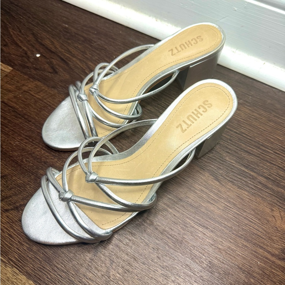 SCHUTZ Princey Strappy Sandal Womens 7 Silver Knotted Block Heel Slide Slip On